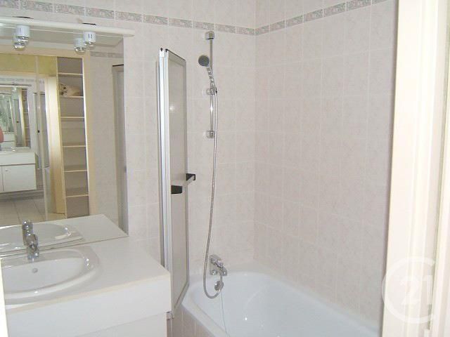 Appartement F2 à louer - 2 pièces - 47.77 m2 - CALAIS - 62 - NORD-PAS-DE-CALAIS - Century 21 Immopale
